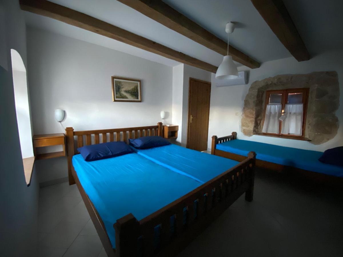 Vrbanj Holiday Home Hauser מראה חיצוני תמונה