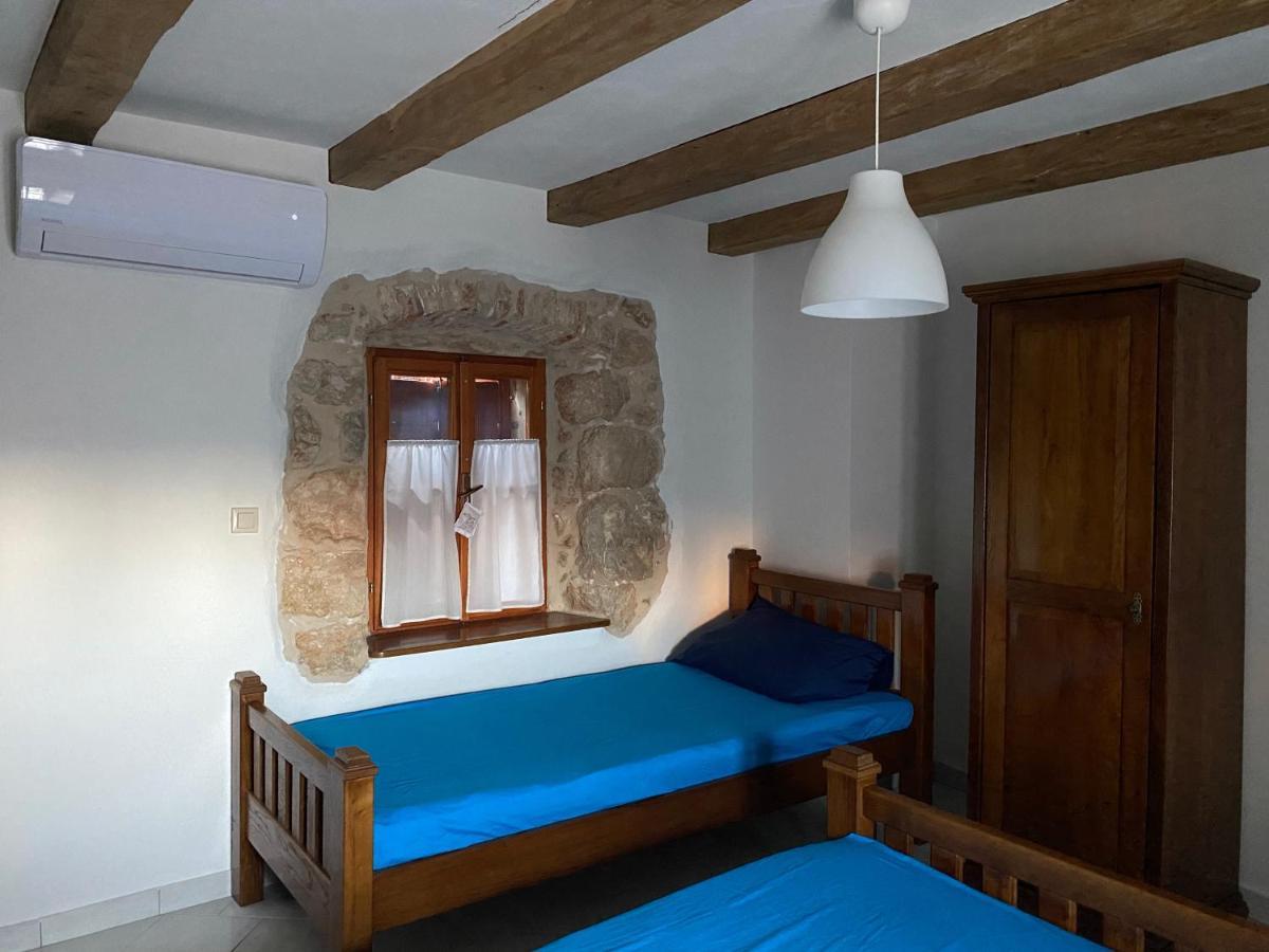Vrbanj Holiday Home Hauser מראה חיצוני תמונה
