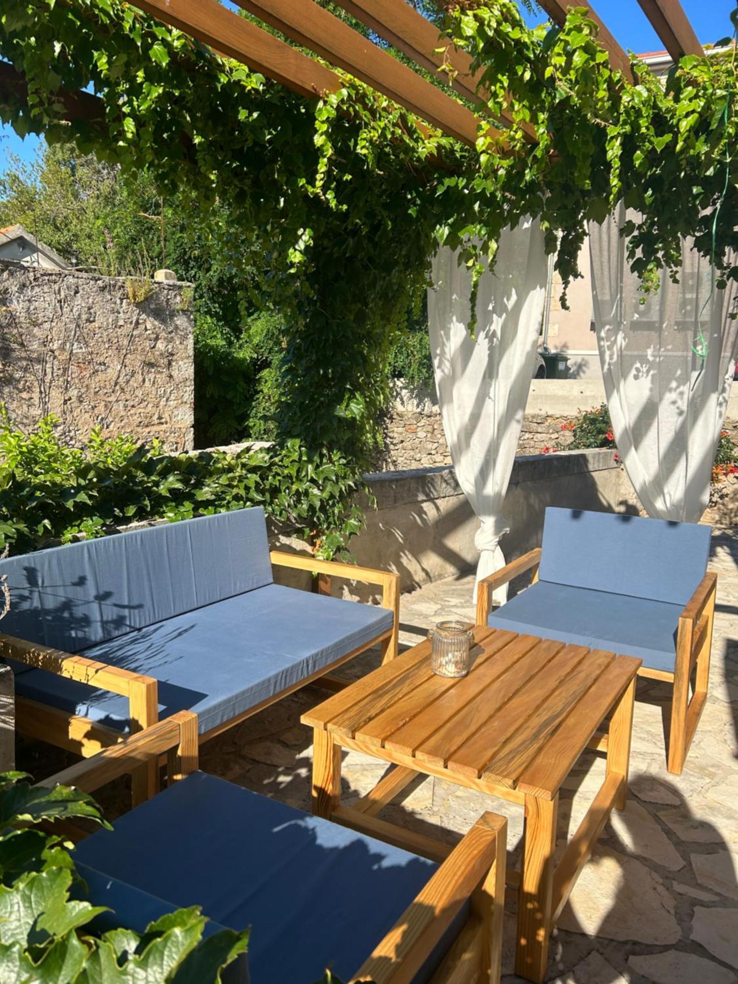 Vrbanj Holiday Home Hauser מראה חיצוני תמונה